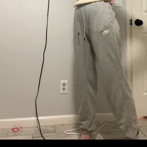 Smal Nike grey sweat pants